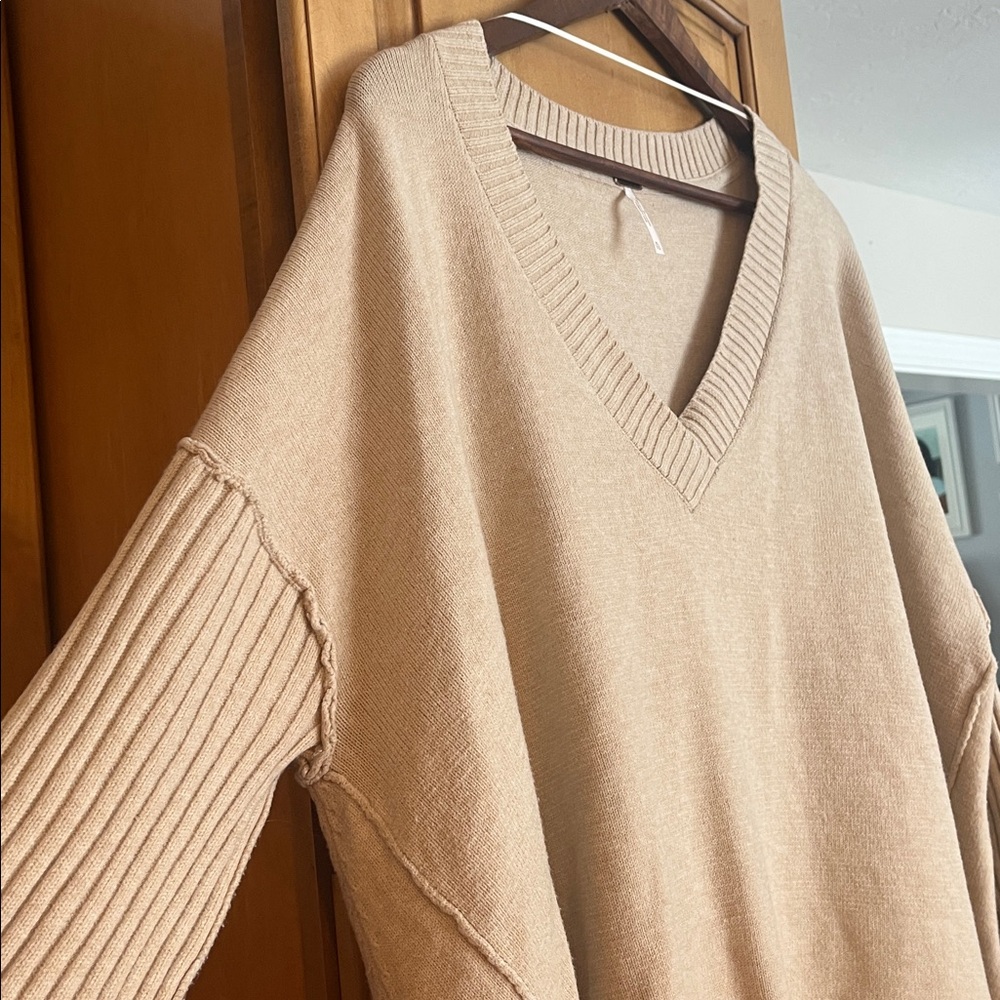 Free People Orion A Line Oversized V-Neck Tunic Sweater - Picture 3 of 7